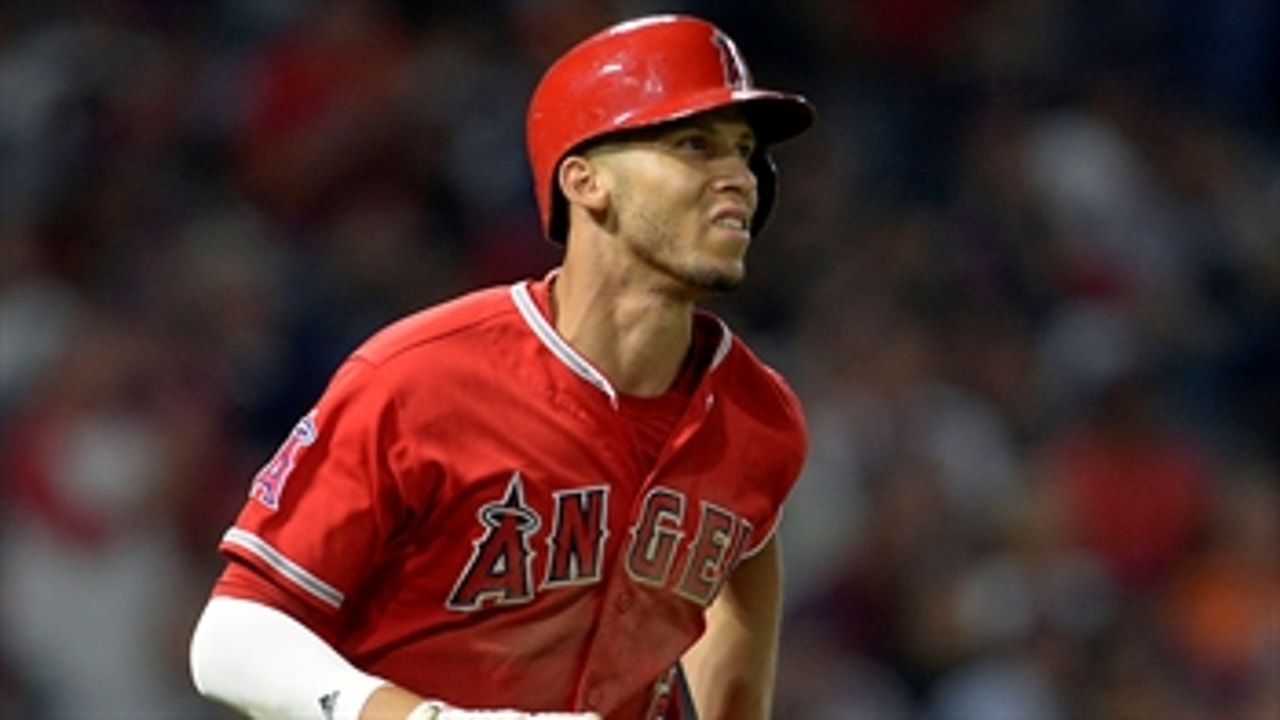 Andrelton Simmons' hot bat helps Angels stay in the Wild Card race