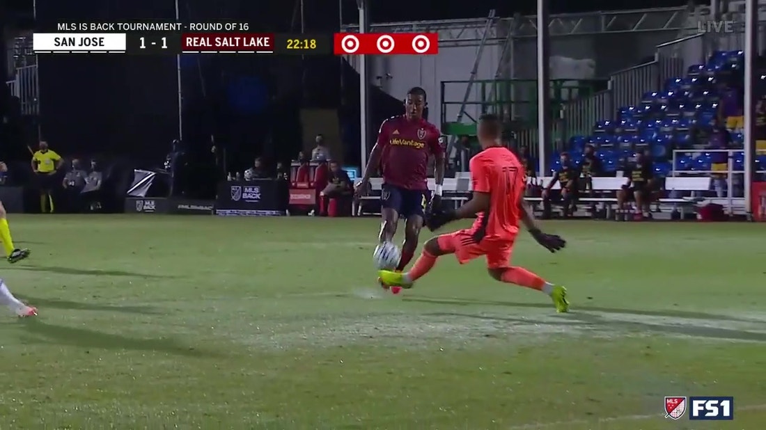 Real Salt Lake's Douglas Martinez gets equalizer seconds after Earthquakes score opening goal