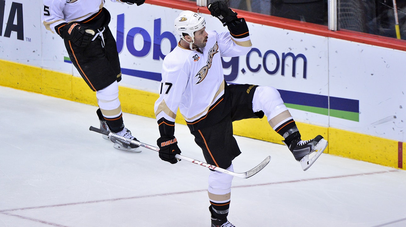Ducks remain strong vs. Coyotes
