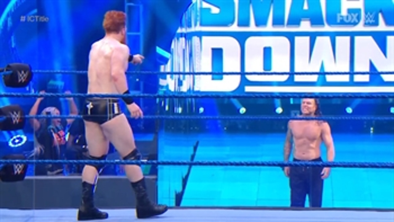 Jeff Hardy returns to attack Sheamus during the Celtic Warrior's match against Daniel Bryan