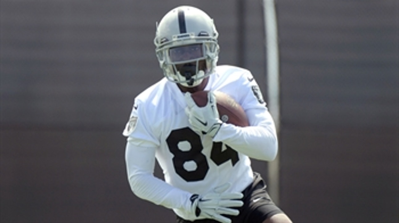 Greg Jennings sympathizes with Antonio Brown over helmet issue: 'I had to go through this'