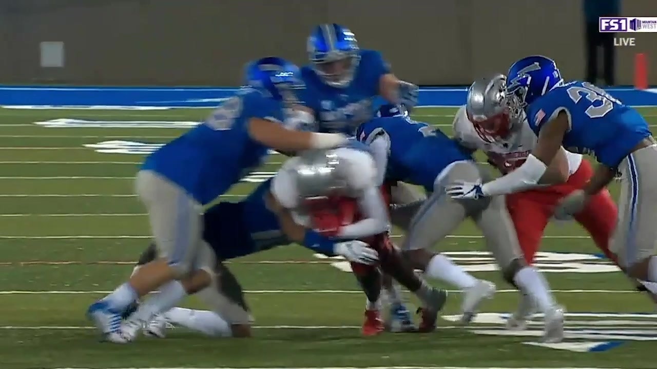 New Mexico fumble leads to Brad Roberts TD, Air Force leads 21-0