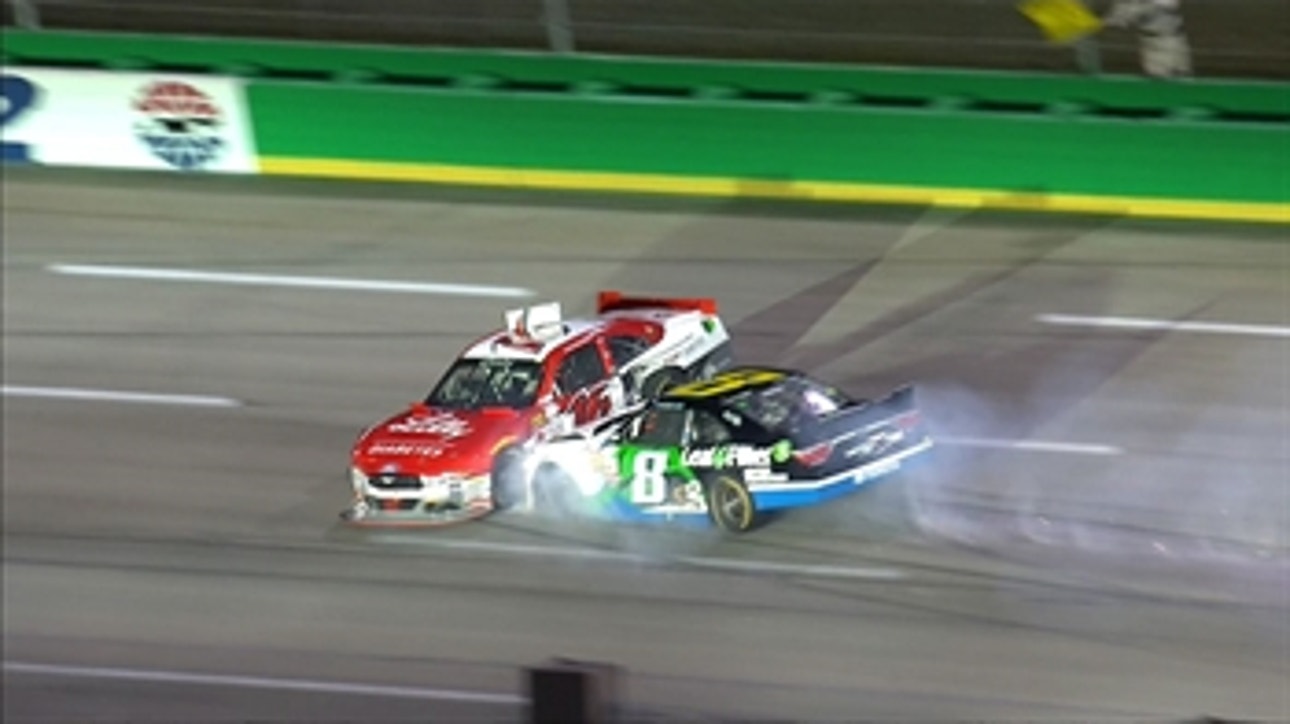 NXS: Ryan Reed Collected in Early Wreck - Kentucky 2015