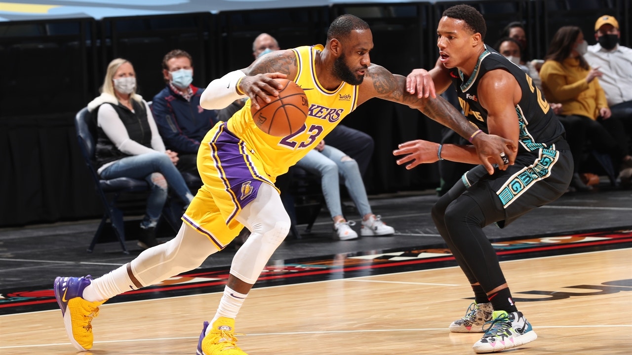 Shannon Sharpe: LeBron James 'put his cape on' in Lakers' win against Grizzlies | UNDISPUTED