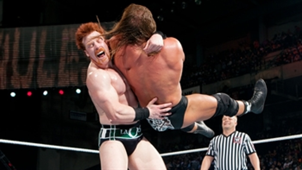 Triple H vs. Sheamus Street Fight WWE Extreme Rules 2010 Full Match