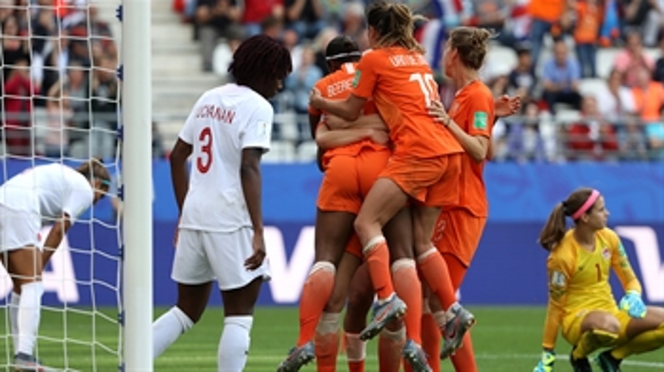 Netherlands' Lineth Beerensteyn finishes the impressive run to go up 2-1 ' 2019 FIFA Women's World Cup™
