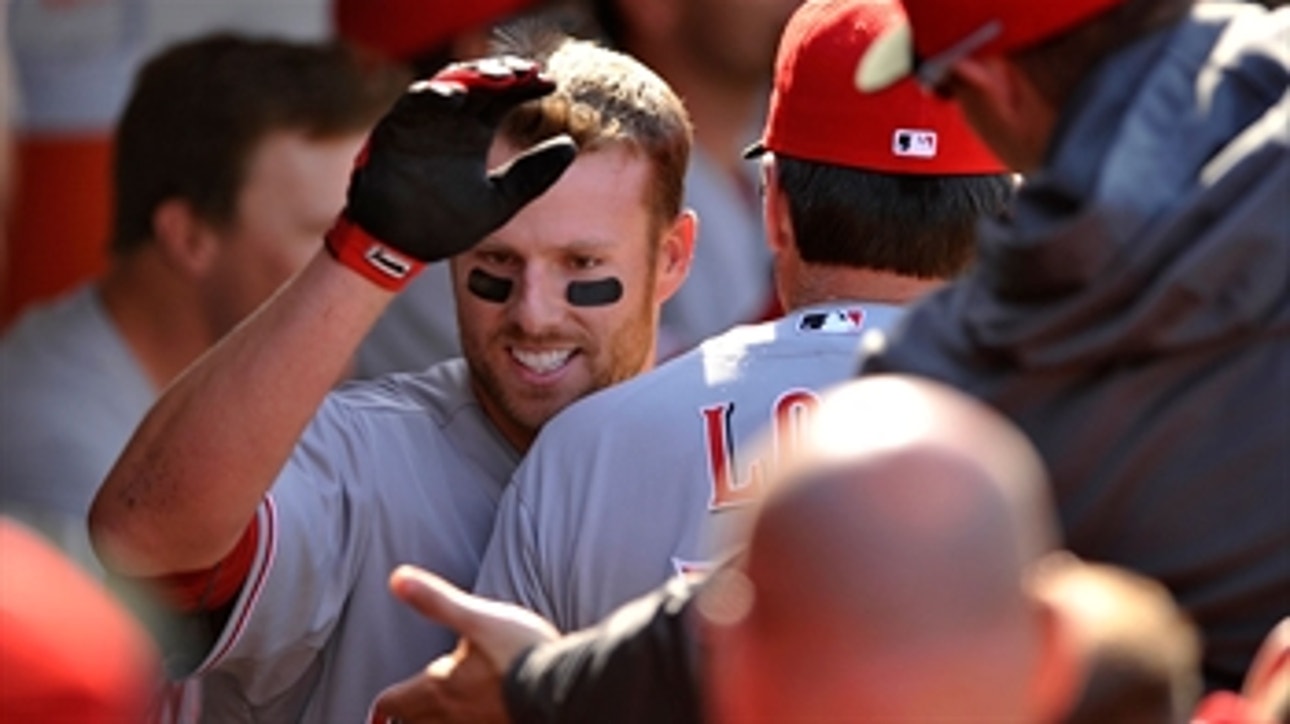 Reds rout Cubs 8-2