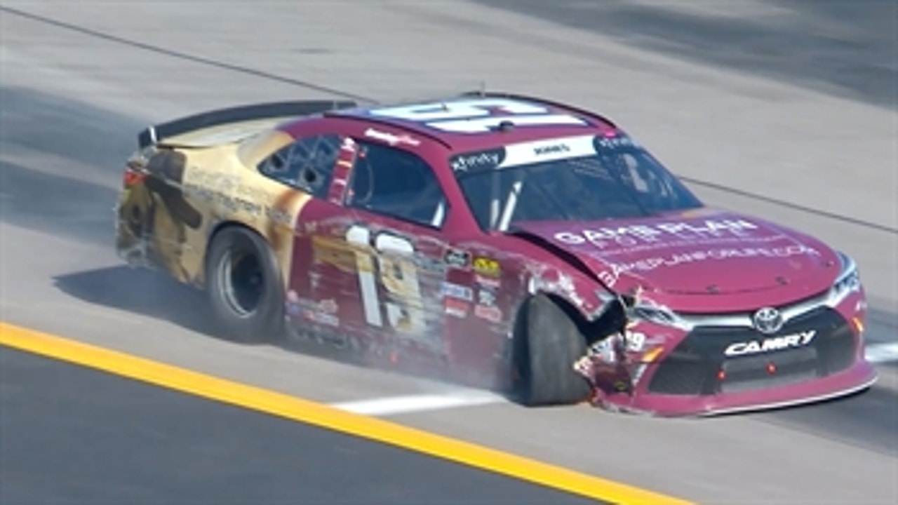 Brandon Jones gets loose and slams the wall at Kansas | 2018 NASCAR XFINITY SERIES