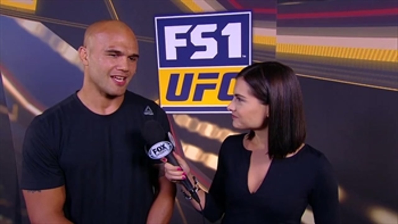 Robbie Lawler is looking to knock Tyron Woodley out in the first round at UFC 201