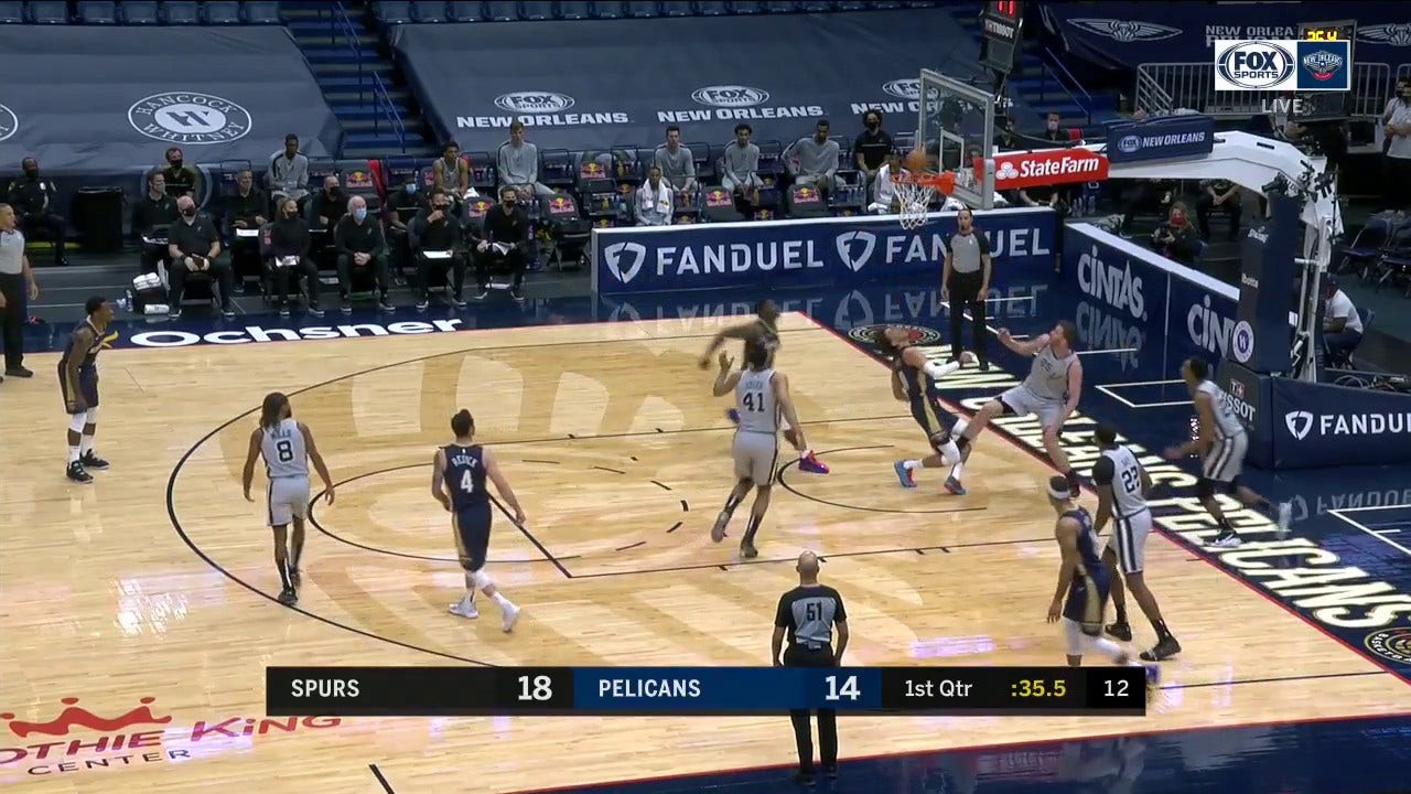 HIGHLIGHTS: Jaxson Hayes Cleaning up the Paint with the Athletic Move