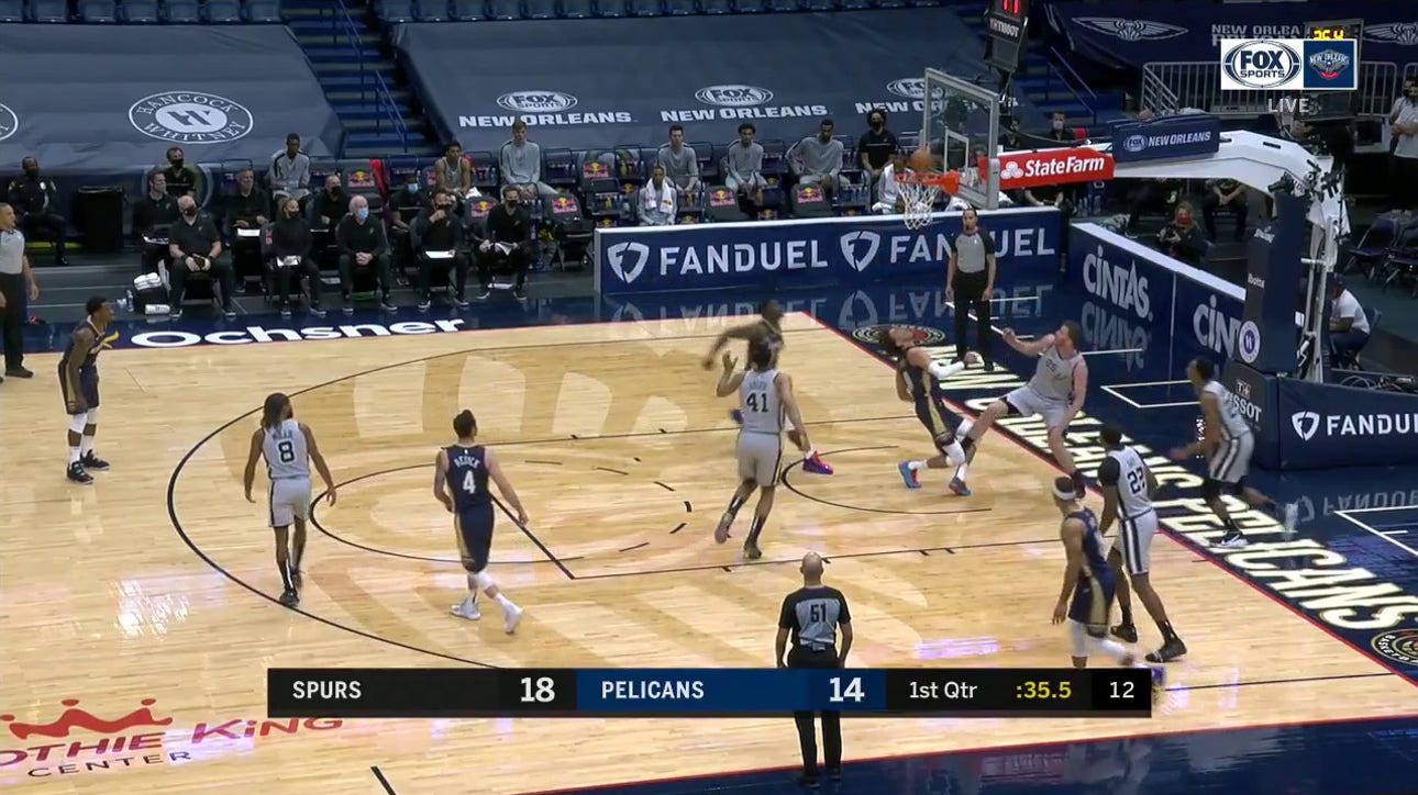 HIGHLIGHTS: Jaxson Hayes Cleaning up the Paint with the Athletic Move