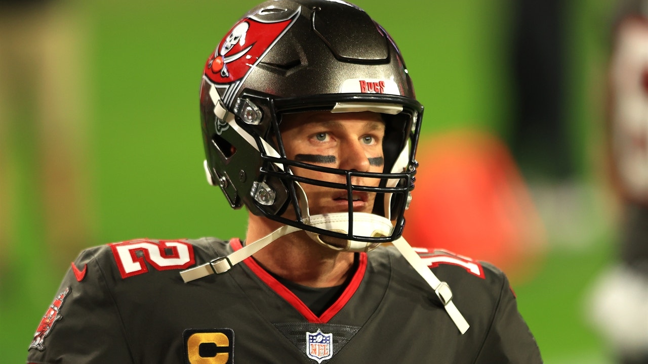 Eric Dickerson: Tom Brady does not fit the Bucs' offense, it's the first time we've seen him uncomfortable | UNDISPUTED