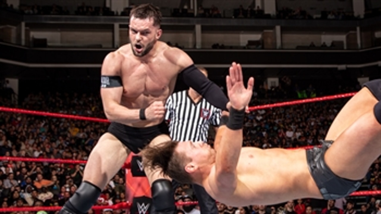 Seth Rollins vs. Finn Bálor vs. The Miz - Triple Threat Match: Raw, May 1, 2017 (Full Match)
