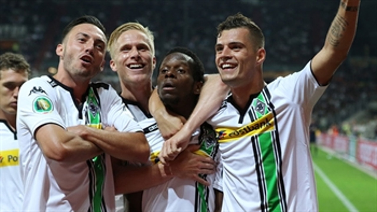 Xhaka doubles Gladbach lead over Augsburg - 2015-16 Bundesliga Highlights