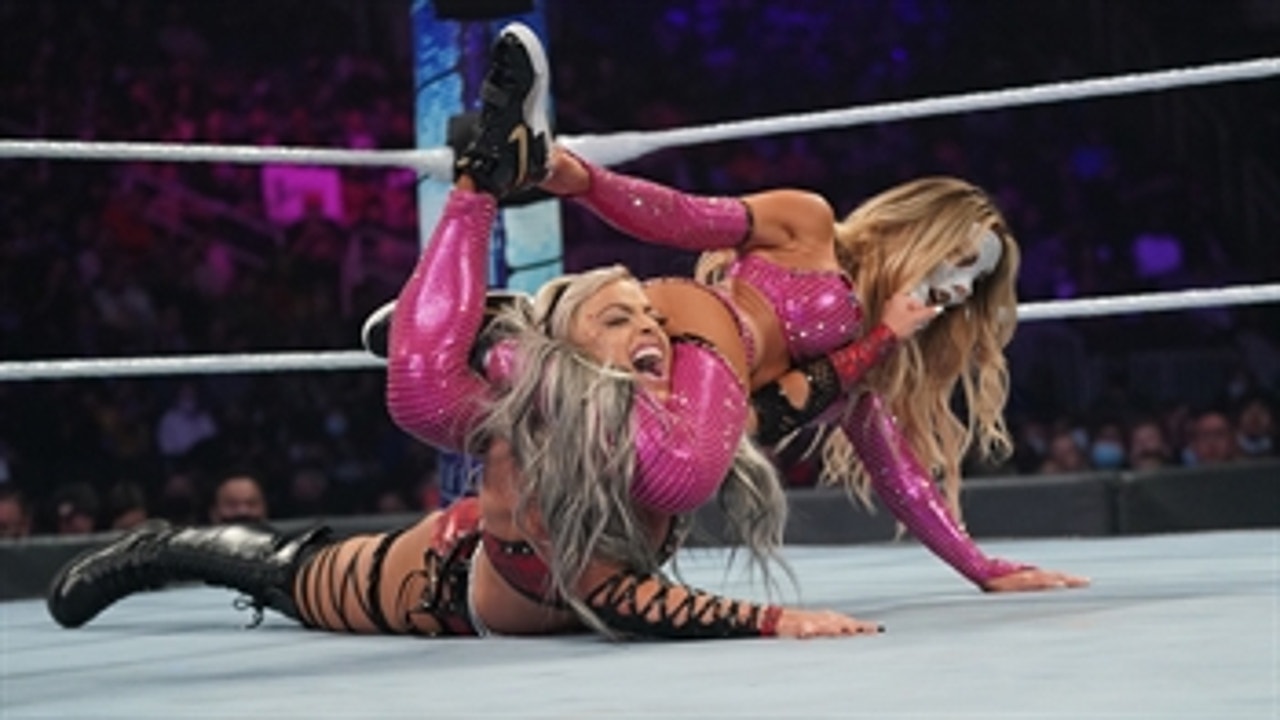 Liv Morgan vs. Carmella - Queen’s Crown Tournament First-Round Match: SmackDown, Oct. 8, 2021