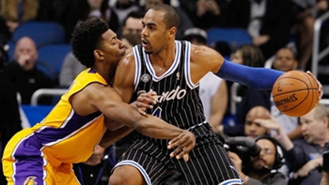 Magic hold off Lakers