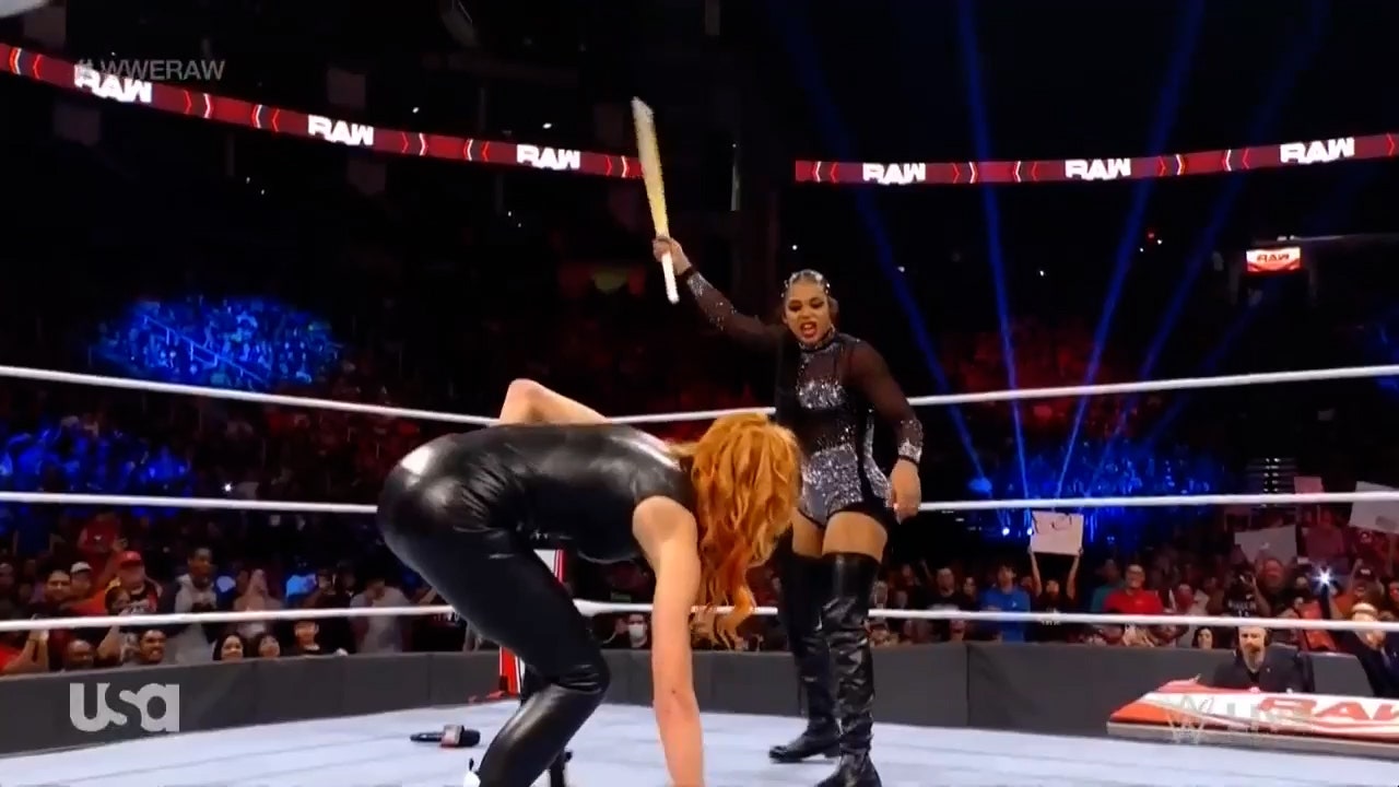 Tensions boil over between Bianca Belair and Becky Lynch