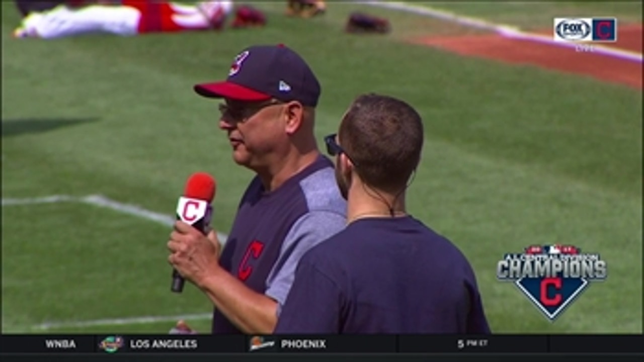 Terry Francona thanks Indians fans during division flag raising ceremony