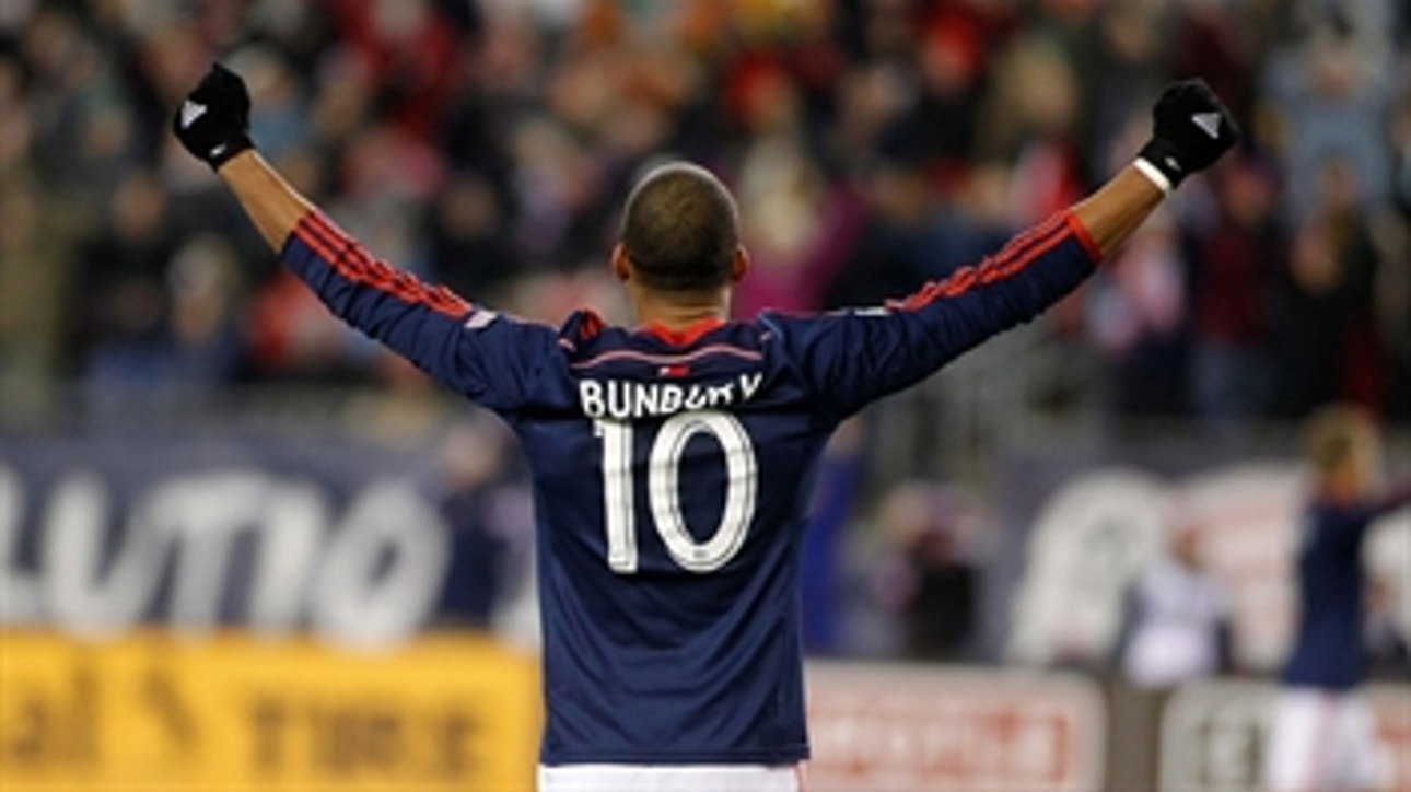 Bunbury gives New England early lead against LA Galaxy