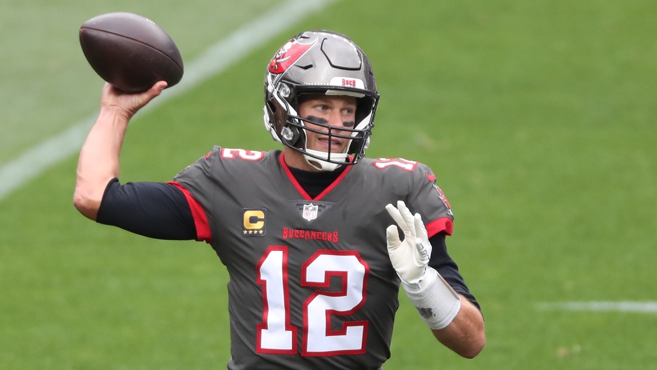 Clay Travis: It's smart to keep betting on Tom Brady, Bucs vs Chargers | FOX BET LIVE