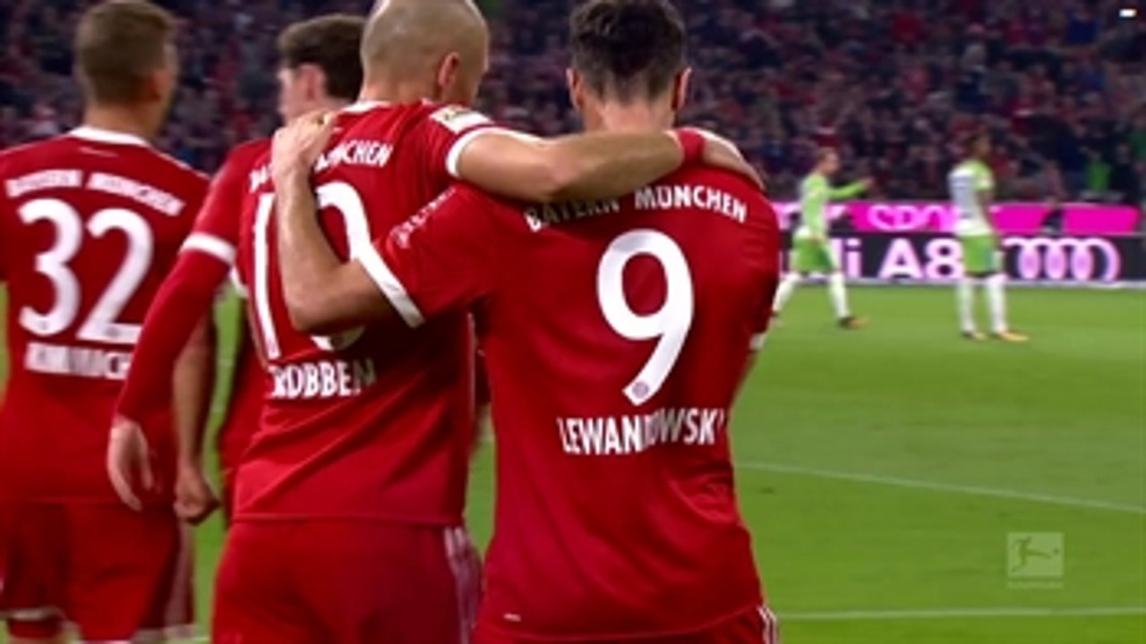 Robert Lewandowski converts penalty for Bayern ' 2017-18 Bundesliga Highlights
