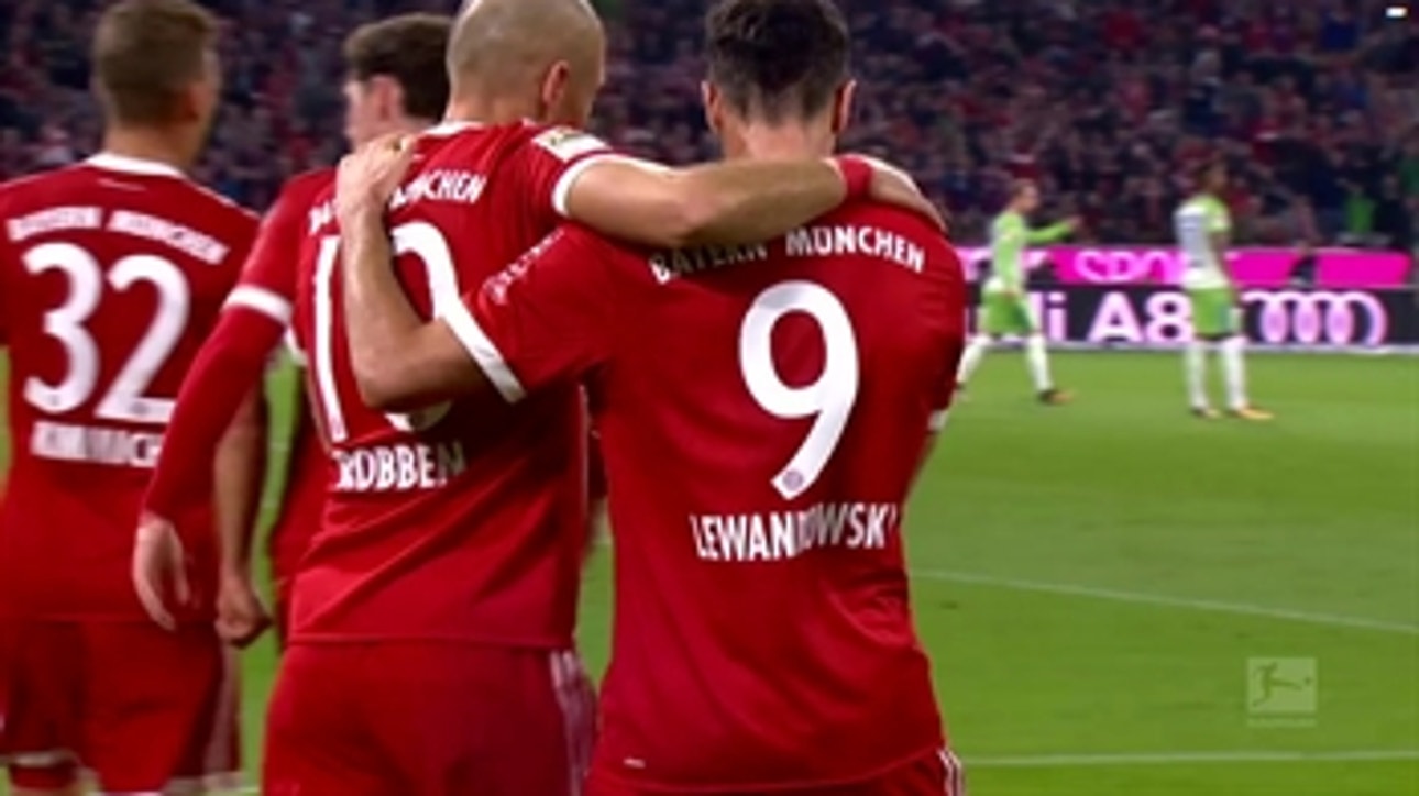 Robert Lewandowski converts penalty for Bayern | 2017-18 Bundesliga Highlights