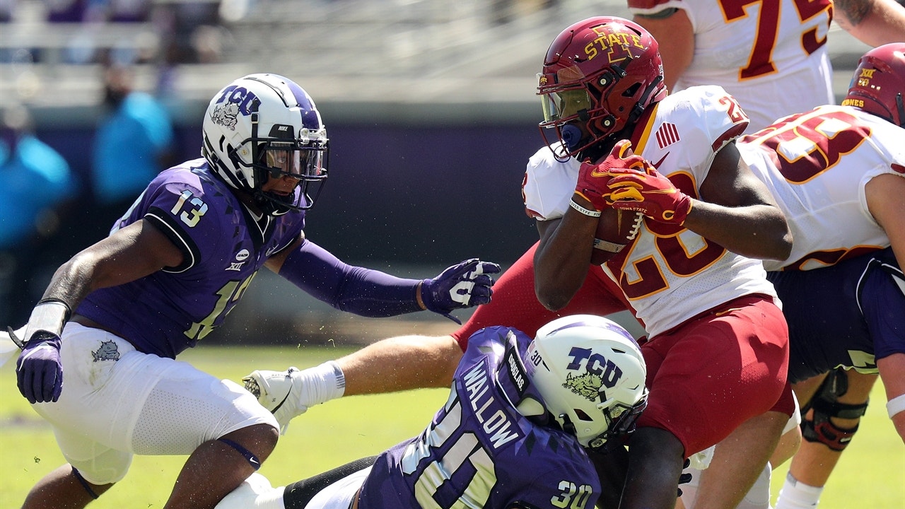 Breece Hall opens up the scoring for Iowa State with 75-yard TD run
