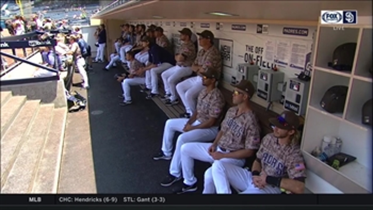 Wil Myers, Padres gather at dugout steps to watch Hoffman's induction