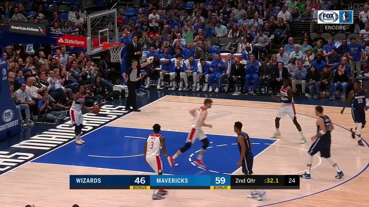 WATCH: Luka Doncic with the Inside Move | Mavericks ENCORE