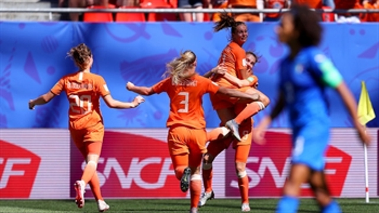 Miedema's header gives Netherlands a 1-0 lead vs. Italy ' 2019 FIFA Women's World Cup™