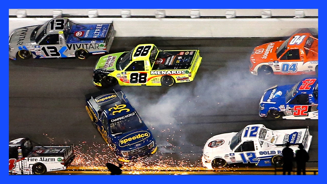 HIGHLIGHTS: NASCAR Camping World Truck Series NextEra Energy 250