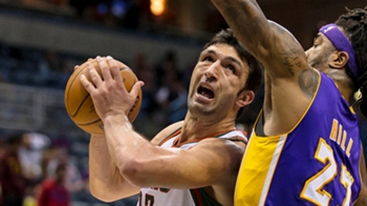 Bucks snap 8-game skid with win over Lakers