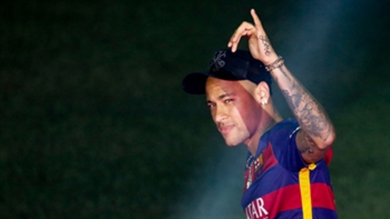 Neymar extends Barcelona contract until 2021