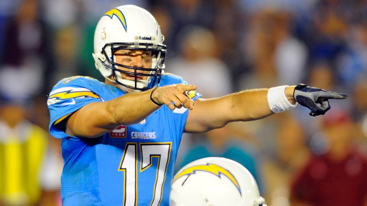Chargers top Colts on Monday night