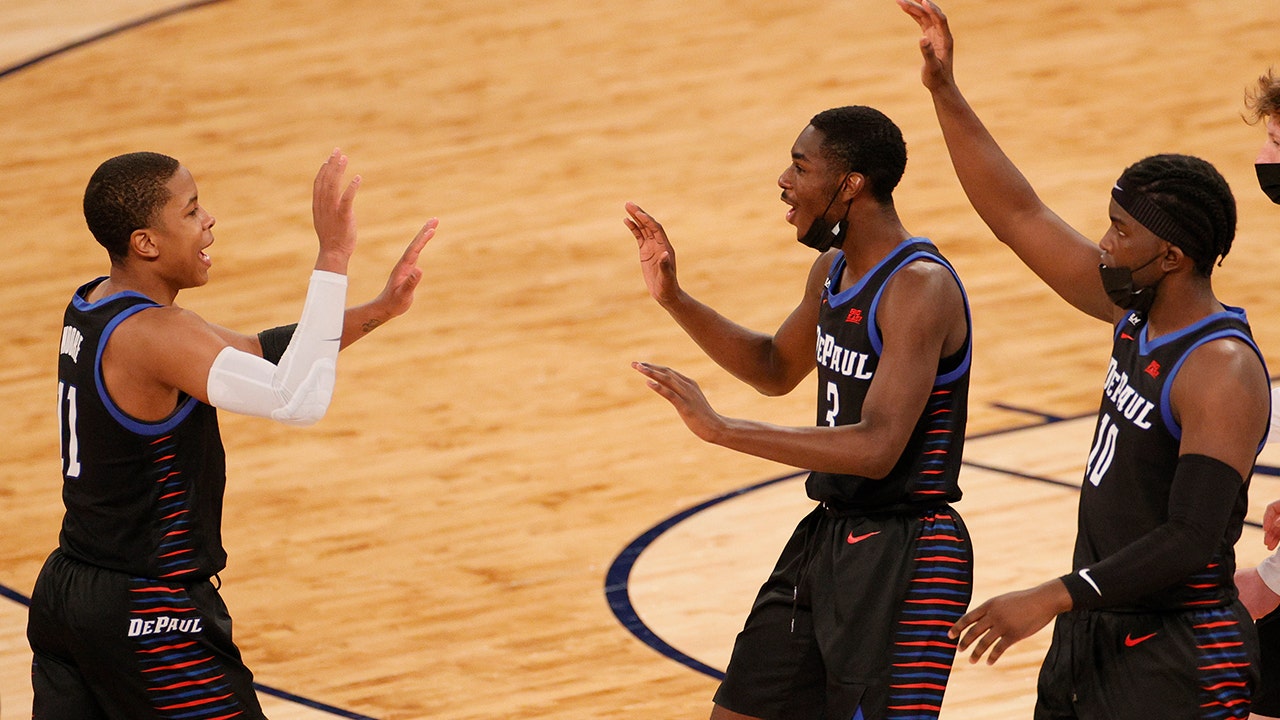 Charlie Moore drops 21 as DePaul knocks off Providence, 70-62
