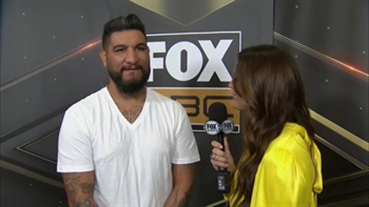 Chris Arreola talks with Heidi Androl before his press conference from Brooklyn, NY