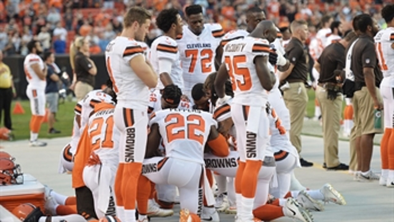 Shannon reacts to one white player kneeling with 11 others during national anthem