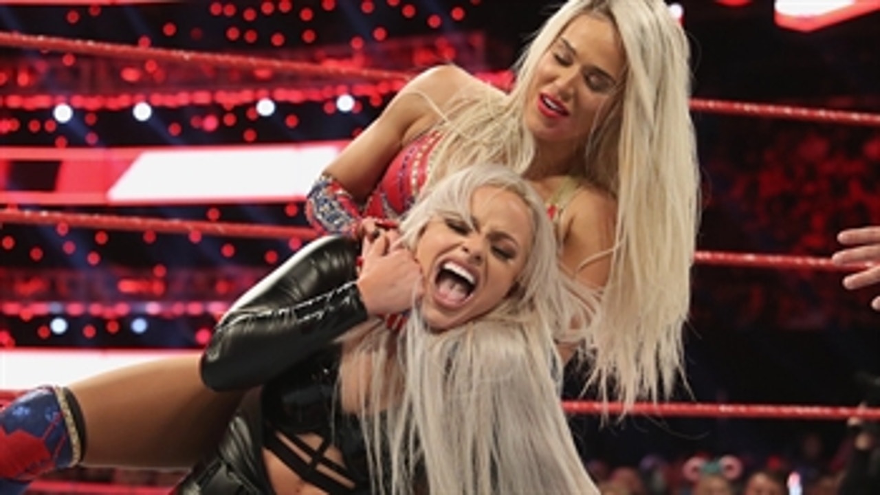 Lana wwe raw store