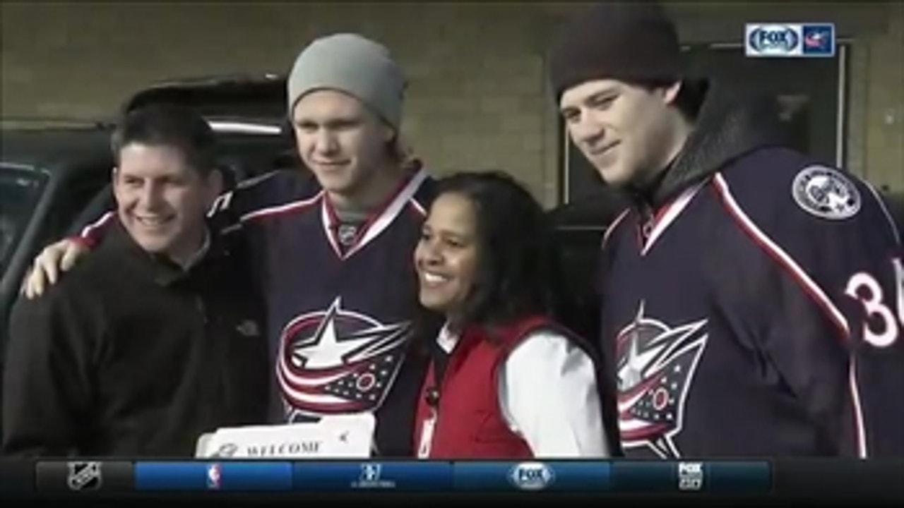 'It shows they care about us' :Blue Jackets spreading holiday cheer this season
