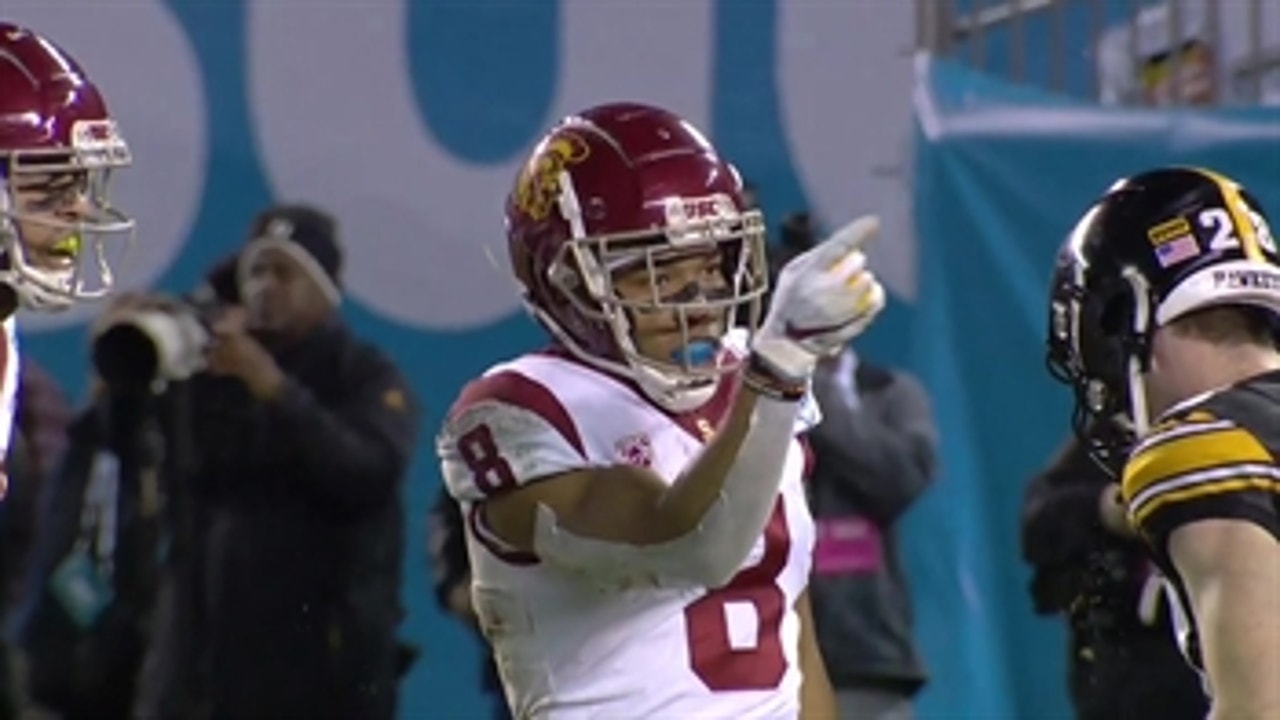 No. 22 USC comes out of half strong vs No. 16 Iowa, trail 28-24 in Holiday Bowl