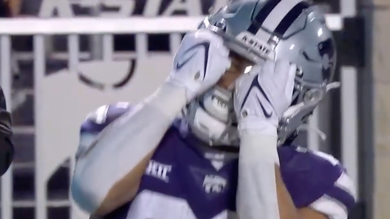 Deuce Vaughn takes a handoff 65 yards for a touchdown, brings Kansas State to within a touchdown