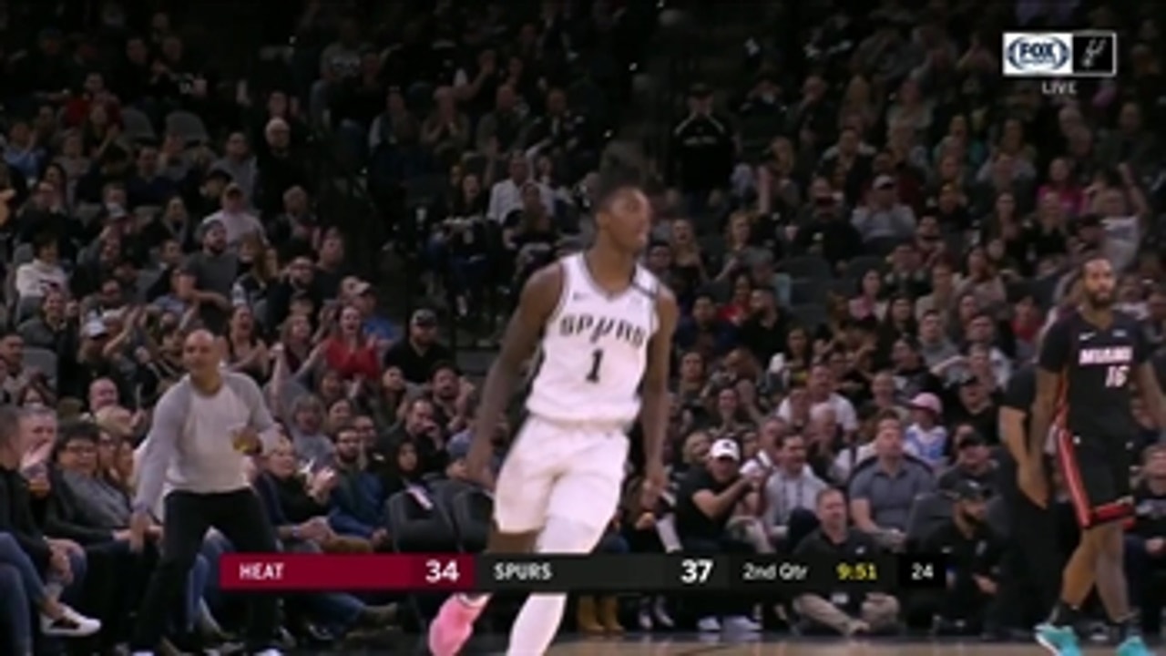 HIGHLIGHTS: Lonnie Walker drills three vs Heat