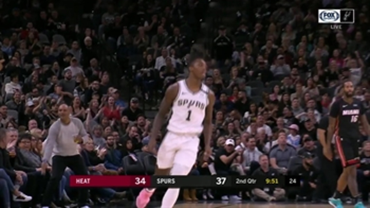 HIGHLIGHTS: Lonnie Walker drills three vs Heat