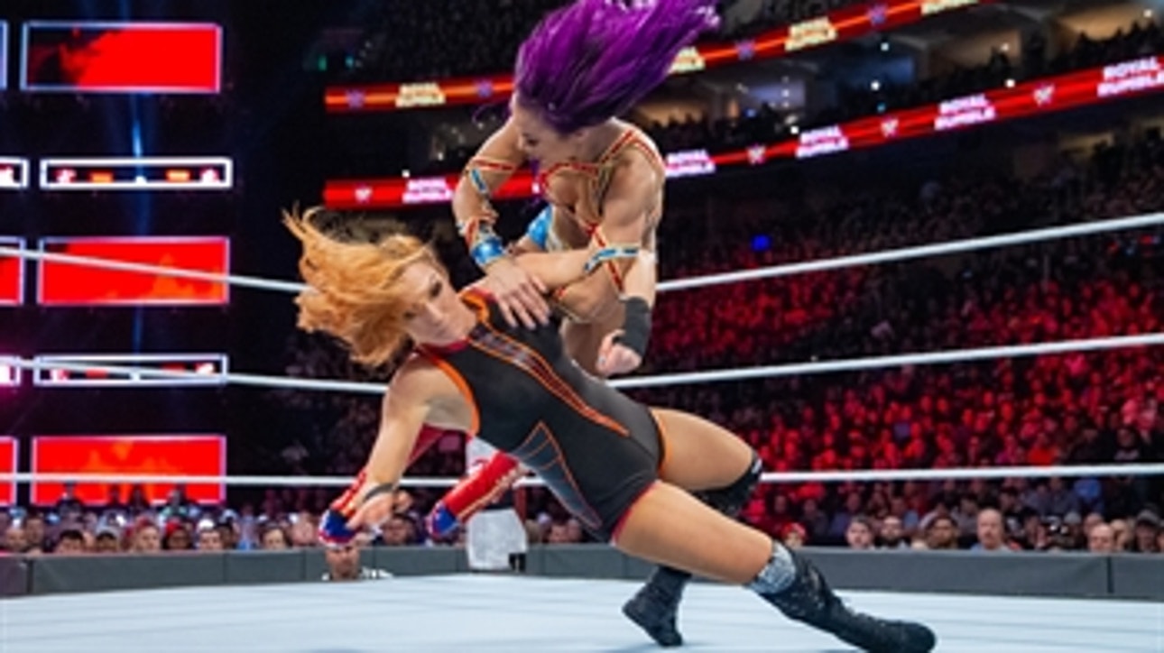 Sasha Banks and Becky Lynch kick off the first Women's Royal Rumble Match: Royal Rumble 2018