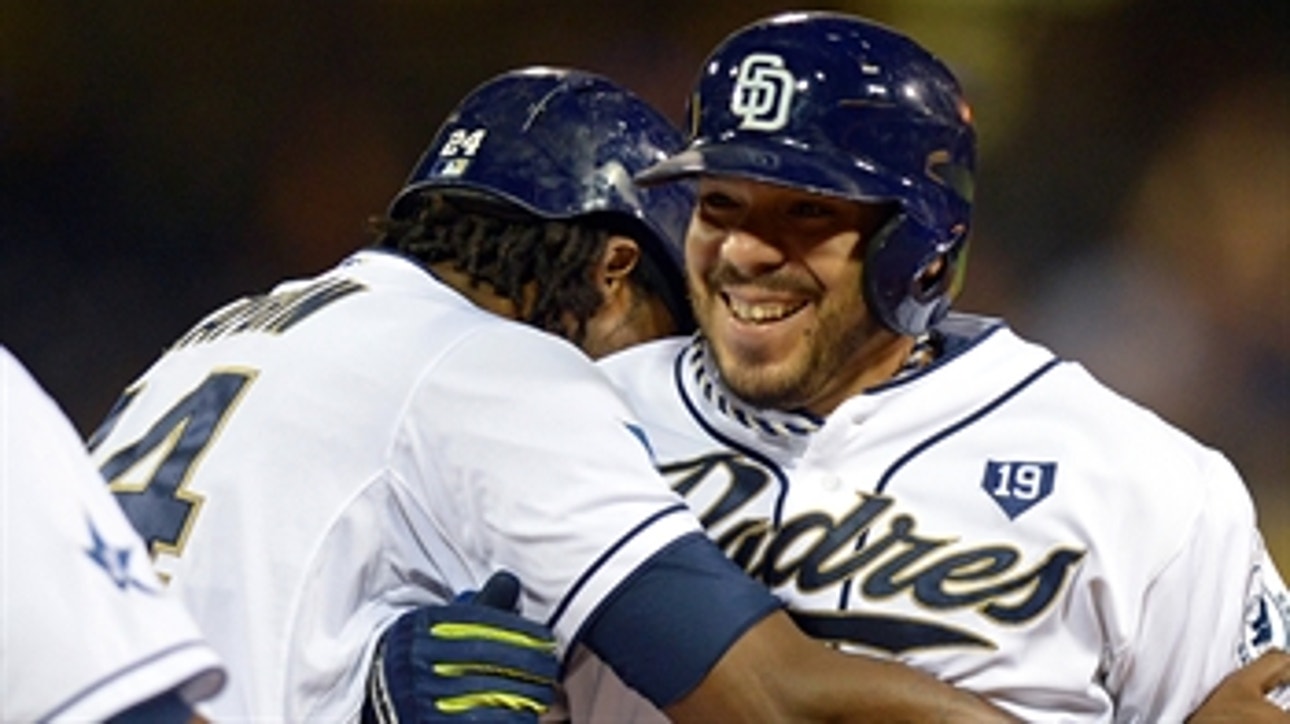 Rivera plays hero in Padres' win over Brewers