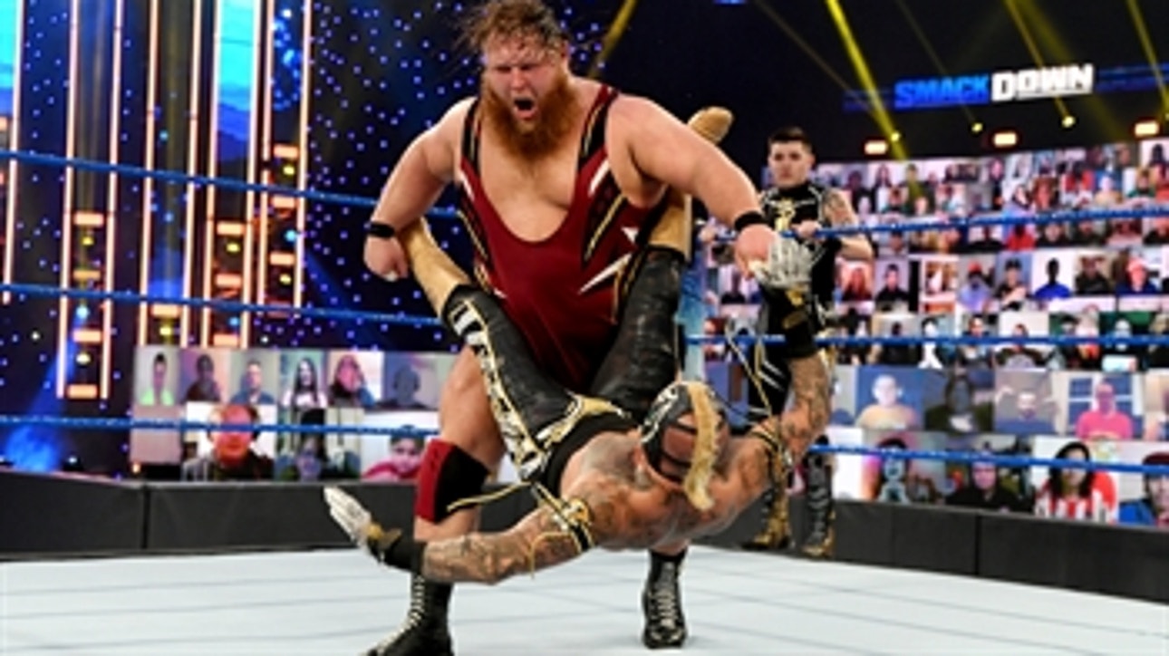 Rey Mysterio & Dominik Mysterio vs. Otis & Chad Gable: SmackDown, Feb. 26, 2021