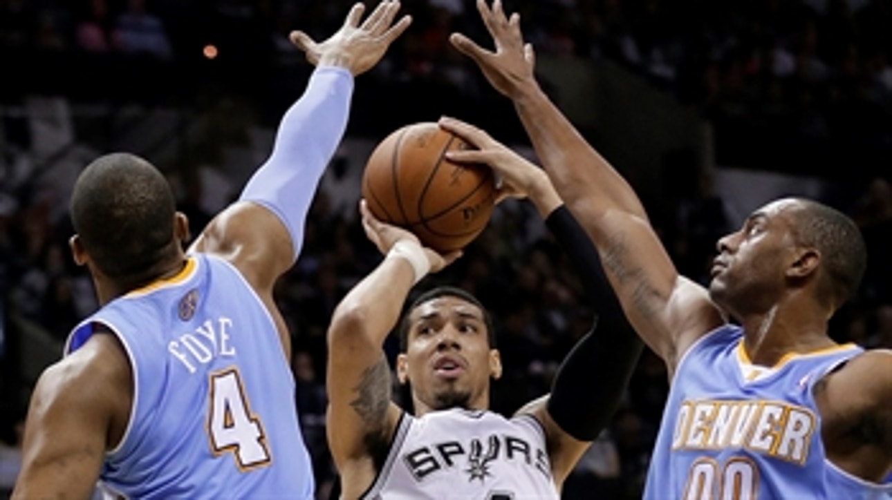Spurs reach 15-game streak after Nuggets win