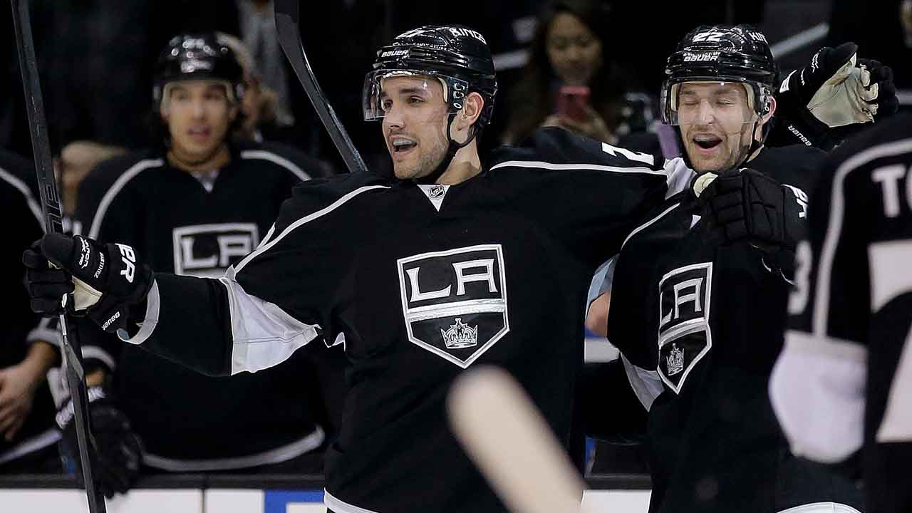 Kings rout Sharks 4-1