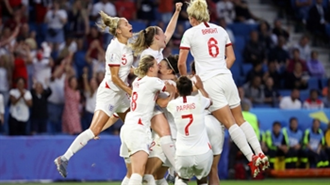 England's Lucy Bronze blasts an absolute rocket for a 3-0 lead ' 2019 FIFA Women's World Cup™