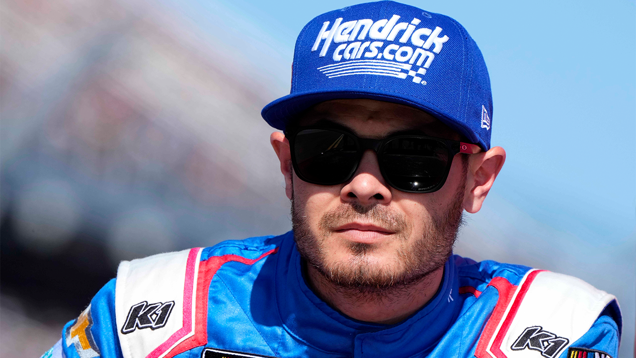 Kyle Larson explains what happened with teammate Chase Elliott at Fontana